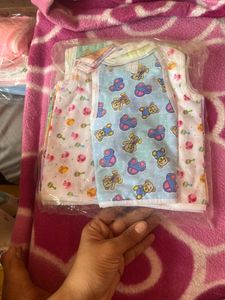 New Born Shit Napi Set Of 4