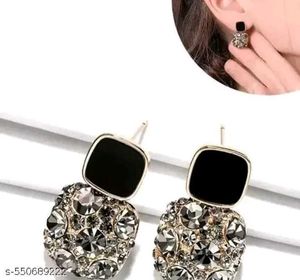 Elegant Teardrop Earrings