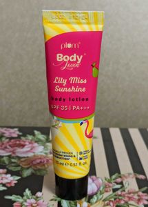 Plum Bodylovin Lily Miss Sunshine SPF 35