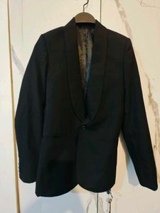 Elegant Black Blazer | Formal or Business casual