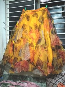 Floral Lehenga Choli Set can be stichable