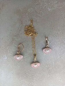 AD Beautiful Pearl Set Gold Plated