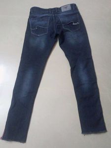 Distressed Graphic Jeans