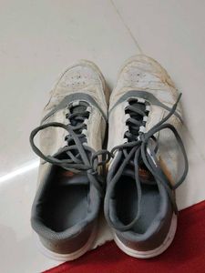 Used Sport Shoes