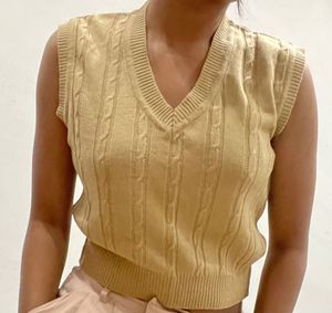 Women’s Twist Knitted Sweater