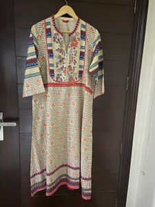 W Women’s Tomato Red Colour Kurta (18)xxxl