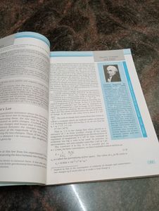 PHYSICS TEXTBOOK FOR CLASS XII PART 1