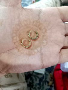 2 Gold Finishing Nosepins