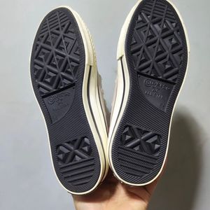 Off White Converse