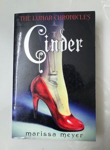Cinder by Marissa Meyer