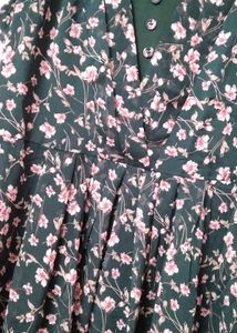 Elegant Green Floral Chiffon Midi Dress 💚