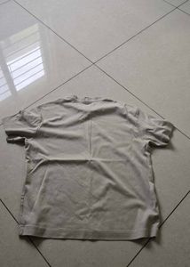 H&amp;M Beige Short Sleeve Tee