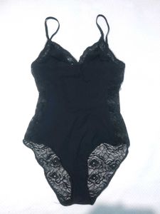 (850) Bodysuit 32