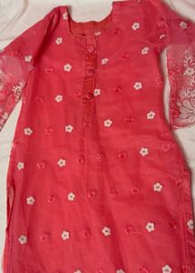 Pink Floral Embroidered Kurta UNUSED