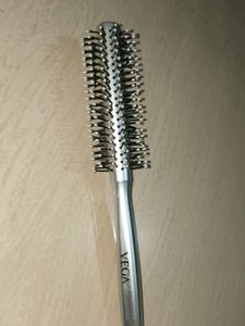 It&#39;s Vega Hair Comb