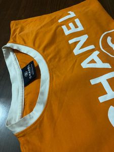 Selling A Casual Crop Top