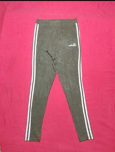 Victoria Sport Black Sports Bra - Size L Combo