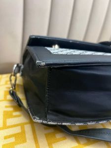 WOMENS BAG WITH SLING