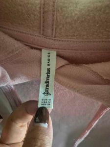 Light Pink Crop Hoodie (Stradivarius)