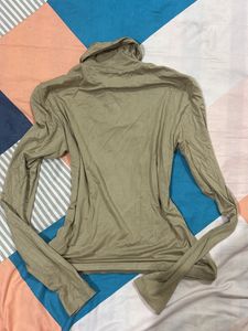 H&amp;M Fitted Top With Tag