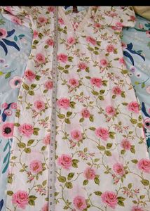 ✨✨Floral Print Kurti with Lace Detail🎉