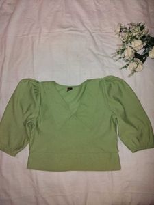 Cute Green Collared Crop Top