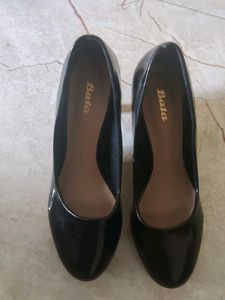Bata Black Bellies