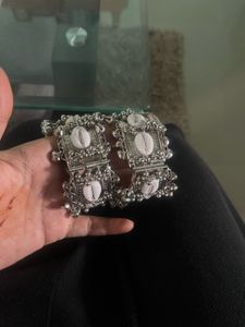 Seashell Statement Bracelet