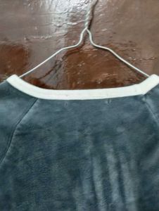 velvet top sweater very good so pretty