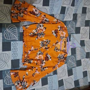 Floral Print Bell Sleeve Top