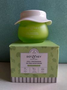 Cica Oil-Free Moisturizer From Dot&Key