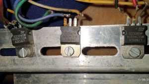 7805 , 7812 , 7818 IC