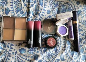 Makeup Set As Shown