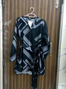 Stylish Geometric Print Top