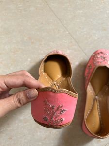 Combo Of Needledust Pink Jutti