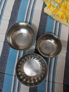 2  Steel Big Bowl And1 Medium Bow