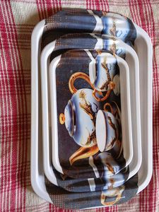 Tray