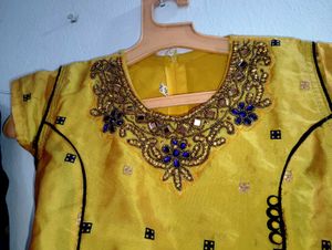 Girls&#39; Traditional Indian Dress Set