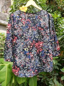 Sale 🎀Floral Print Top For Women 🖤