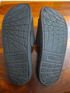 Neeman&#39;s Black Eco Slides Size 41