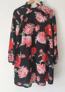 Beautiful Floral Print Long Top.Size 38