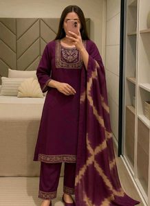 Completely New Kurta Dupatta Pant 3pc Set