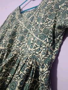Floral Print Short Kurti