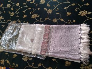 Shawl Like Stall