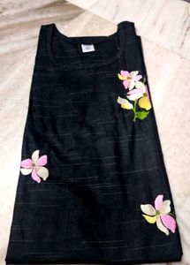 🐦‍⬛Embroidery Kurti