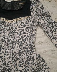 Elegant Paisley Print Dress