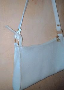 white crocodile-pattern Sling Bag