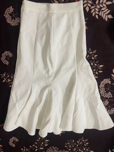 Elegant White Trumpet Skirt