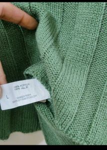 Ribbed Knit Crop Pullover