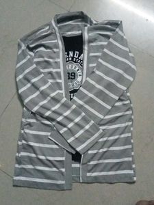 T- shirt